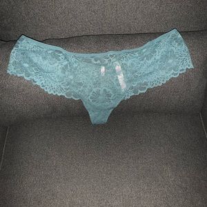 NWOT Lacey, dark mint green
